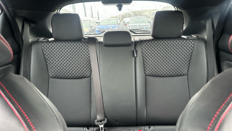 Toyota Yaris 1.5 Hybrid Launch Edition 5dr CVT Hybrid Hatchback